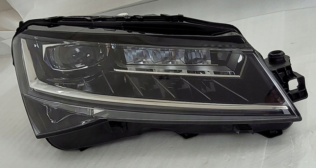 Frontscheinwerfer Skoda Superb III 3V1941016E Rechts Scheinwerfer Headlight