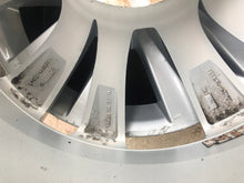 Laden Sie das Bild in den Galerie-Viewer, 1x Alufelge 19 Zoll 8.5" 5x120 35ET Glanz Silber 1027241-00- Tesla Model X S FEL9235257100ef