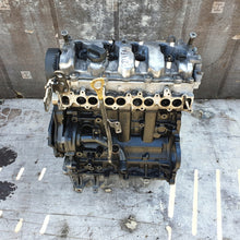 Load image into Gallery viewer, Motor Hyundai Tucson D4EA 2.0 CRDi 140PS 144TKm Diesel Engine Unkomplett