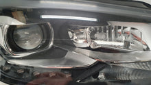 Laden Sie das Bild in den Galerie-Viewer, Frontscheinwerfer VW Touran 1t1 1T1941752E Xenon Rechts Scheinwerfer Headlight