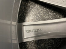Load image into Gallery viewer, 1x Alufelge 20 Zoll 9.0" 5x108 38 5ET Glanz Silber 31362277 Volvo Xc90 I Xc60 Ii FEL2727472703fx