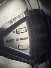 Laden Sie das Bild in den Galerie-Viewer, 1x Alufelge 18 Zoll 7.0&quot; 5x114.3 38ET 4250D789 Mitsubishi Outlander Rim Wheel