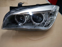 Laden Sie das Bild in den Galerie-Viewer, Frontscheinwerfer BMW X1 E84 7290251-07 Bi-Xenon Links Scheinwerfer Headlight SCH6498882829jm