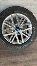Laden Sie das Bild in den Galerie-Viewer, 1x Alufelge 14 Zoll 5.5&quot; 4x100 45ET 52910-G6650 Kia Picanto Rim Wheel