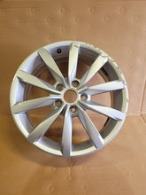 Load image into Gallery viewer, 1x Alufelge 17 Zoll 6.0&quot; 5x112 48ET 5G0601025K VW Golf Vii Rim Wheel