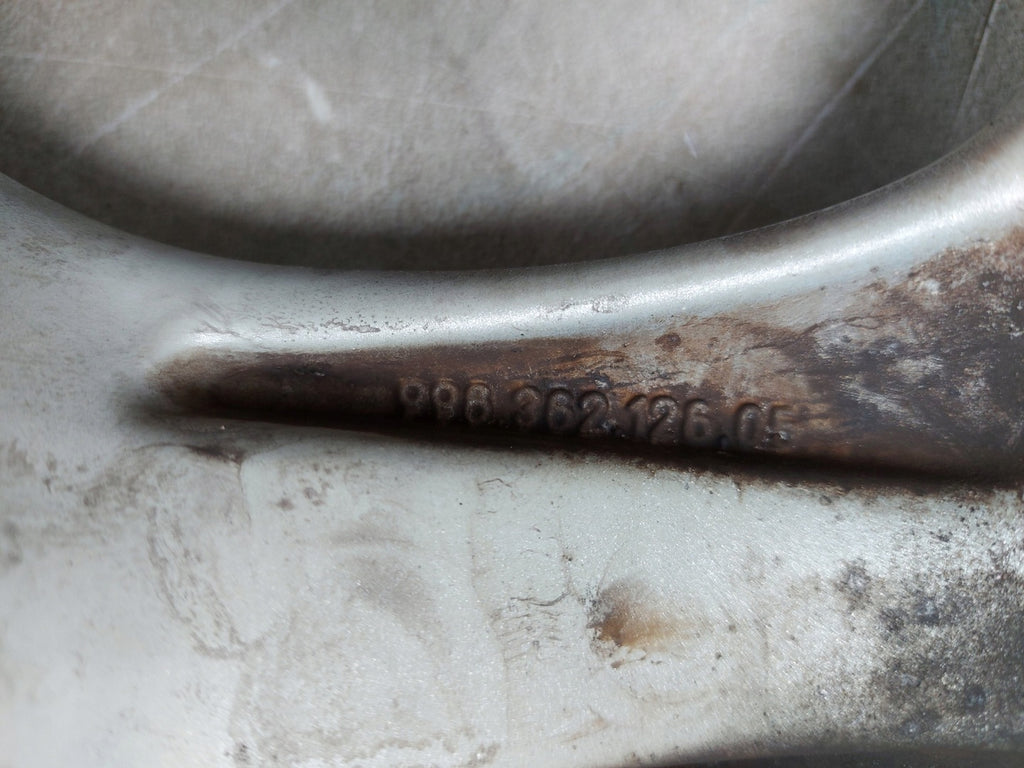 1x Alufelge 17 Zoll 8.5" 5x130 Silber 99636212605 Porsche 911 996 Rim Wheel