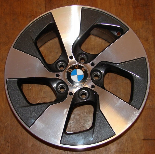 1x Alufelge 16 Zoll 7.0" 5x120 31ET Glanz Grau 6870611 BMW 3 F30 Mg Rim Wheel FEL9854407992uy