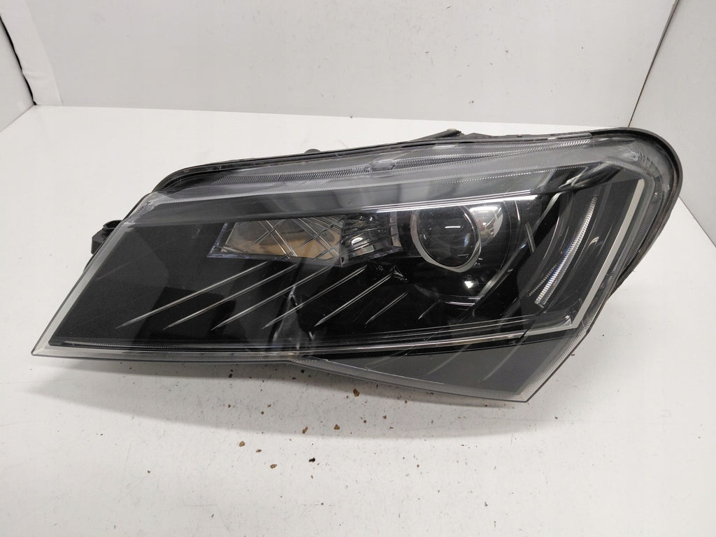 Frontscheinwerfer Skoda Superb III 3V1941015 Links Scheinwerfer Headlight SCH6395706894xq