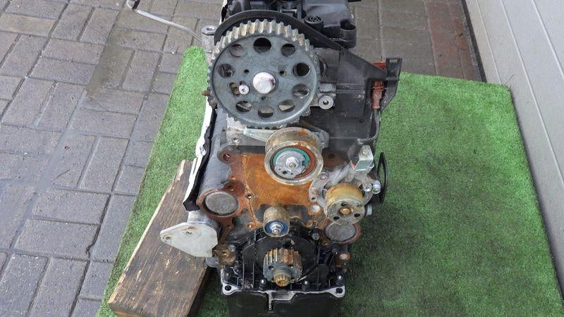 Motor Audi A4 B9 DEU 2.0 TDI 96TKm Diesel Engine Unkomplett