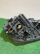 Laden Sie das Bild in den Galerie-Viewer, Frontscheinwerfer Skoda Yeti 5L1941010C Links Scheinwerfer Headlight SCH6146685140gl