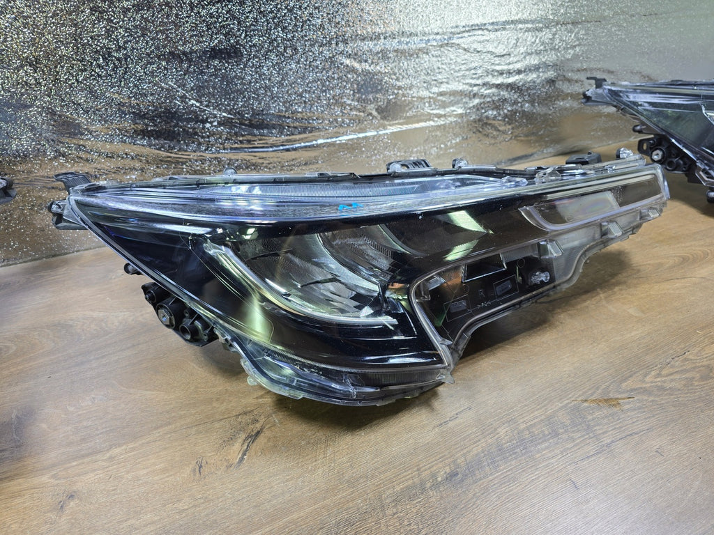 Frontscheinwerfer Suzuki Swace Corolla 81110-02S60 LED Rechts Headlight