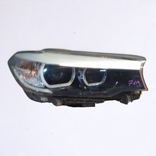 Laden Sie das Bild in den Galerie-Viewer, Frontscheinwerfer BMW G31 G30 7439202-01 LED Ein Stück (Rechts oder Links) SCH3377116294xv