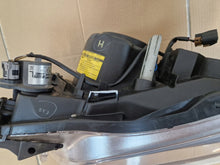 Laden Sie das Bild in den Galerie-Viewer, Frontscheinwerfer Toyota Land Cruiser Xenon Ein Satz Scheinwerfer Headlight SCH1714608321hp