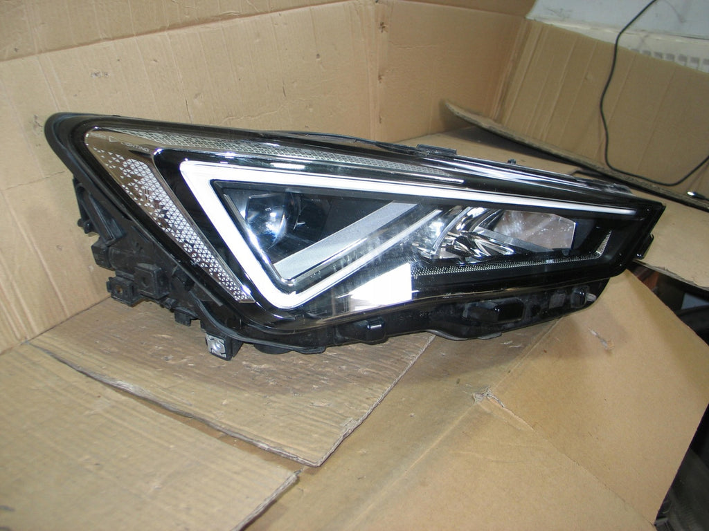 Frontscheinwerfer Seat Tarraco 5FJ941008D 5FJ941008 Full LED Rechts Headlight