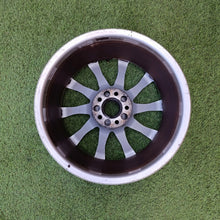 Laden Sie das Bild in den Galerie-Viewer, 1x Alufelge 17 Zoll 7.5" 5x112 38ET 8W0601025C Audi A4 Rim Wheel FEL2550887293as