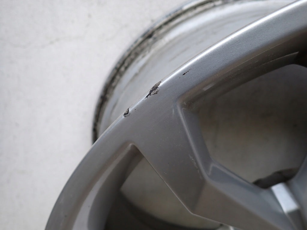 1x Alufelge 18 Zoll 8.0" 5x112 40ET Glanz Silber 8W0601025 Audi A4 B9 Rim Wheel FEL6931649083jw