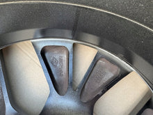 Laden Sie das Bild in den Galerie-Viewer, 1x Alufelge 17 Zoll 7.0" 5x114.3 35ET 403002540R Renault Arkana I Rim Wheel FEL4832564457tq