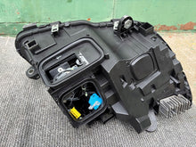 Laden Sie das Bild in den Galerie-Viewer, Frontscheinwerfer Mercedes-Benz W205 A2059068701 A2059068801 Ein Satz Headlight SCH5913856923an