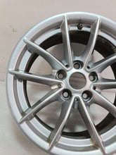 Laden Sie das Bild in den Galerie-Viewer, 1x Alufelge 16 Zoll 6.5" 5x112 22ET Glanz Silber 6876921 BMW 3 G21 G20 Rim Wheel FEL7810741836qf