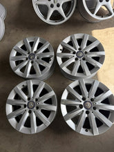 Load image into Gallery viewer, 4x Alufelge 16 Zoll 6.5" 5x112 49ET Glanz Schwarz A2464010202 Mercedes-Benz FEL2934682660dc