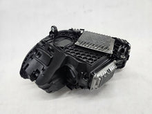 Laden Sie das Bild in den Galerie-Viewer, Frontscheinwerfer Mercedes-Benz W206 A2069064803 Full LED Rechts Headlight SCH1415087043oe