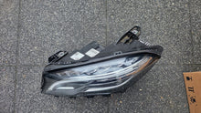 Laden Sie das Bild in den Galerie-Viewer, Frontscheinwerfer Mercedes-Benz Gla A1569061700 Xenon Links Headlight SCH1390269330gi