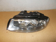 Load image into Gallery viewer, Frontscheinwerfer Audi A4 89310230 Xenon Links Scheinwerfer Headlight