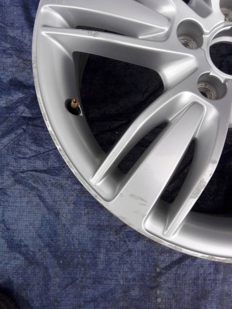 1x Alufelge 17 Zoll 6.5" 5x112 33ET Glanz Silber 8U0601025E Audi Q3 Rim Wheel FEL3023318495xy