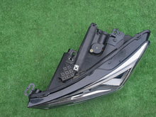 Laden Sie das Bild in den Galerie-Viewer, Frontscheinwerfer Seat Leon 5FB941007F Links Scheinwerfer Headlight SCH1519068943vu
