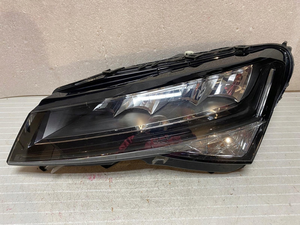Frontscheinwerfer Skoda Superb III 3V1941015C LED Links Scheinwerfer Headlight SCH3027710002yc
