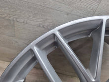 Laden Sie das Bild in den Galerie-Viewer, 1x Alufelge 19 Zoll 5x112 81A601025L Audi Q2 Rim Wheel FEL5951687887by