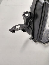 Laden Sie das Bild in den Galerie-Viewer, Frontscheinwerfer Mitsubishi Eclipse Cross I EDM92205010 LED Links Headlight SCH6275635336hv