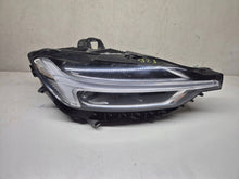 Laden Sie das Bild in den Galerie-Viewer, Frontscheinwerfer Volvo Xc60 II ZWW2331 Links Scheinwerfer Headlight SCH7438220708oe