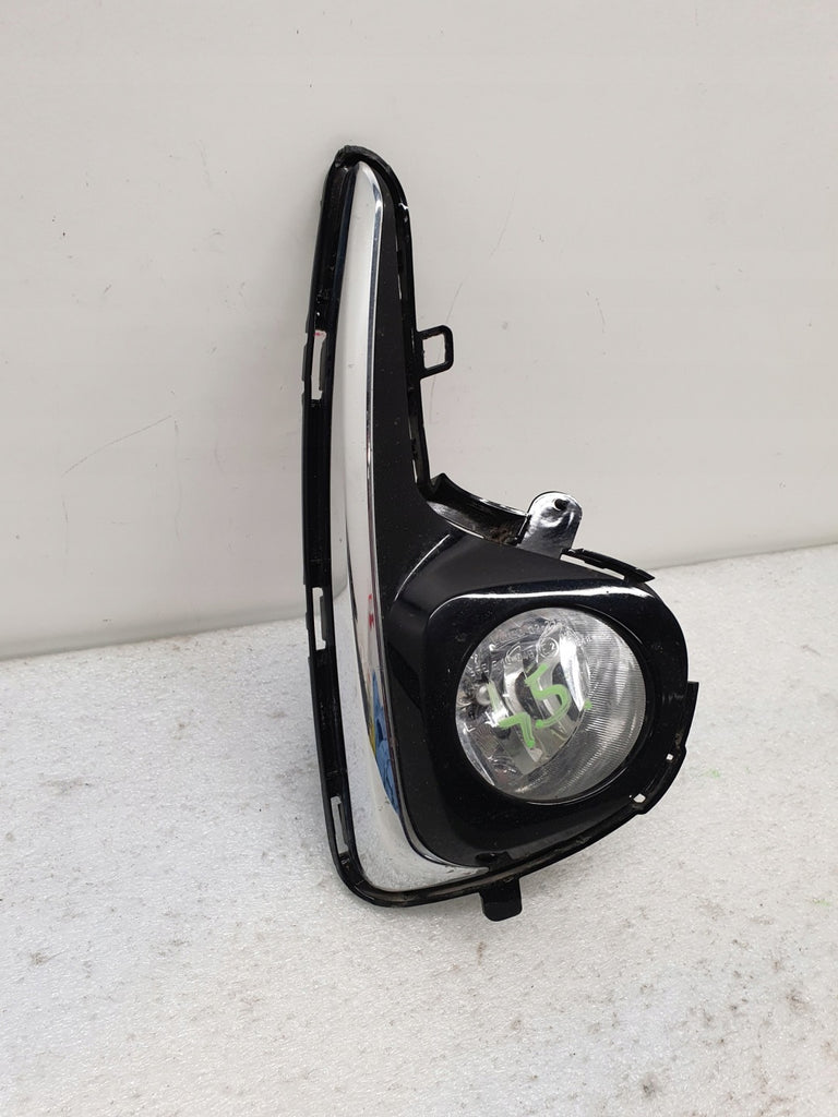 Frontscheinwerfer Toyota Yaris 81210-02110 Rechts Scheinwerfer Headlight SCH2652497547qh