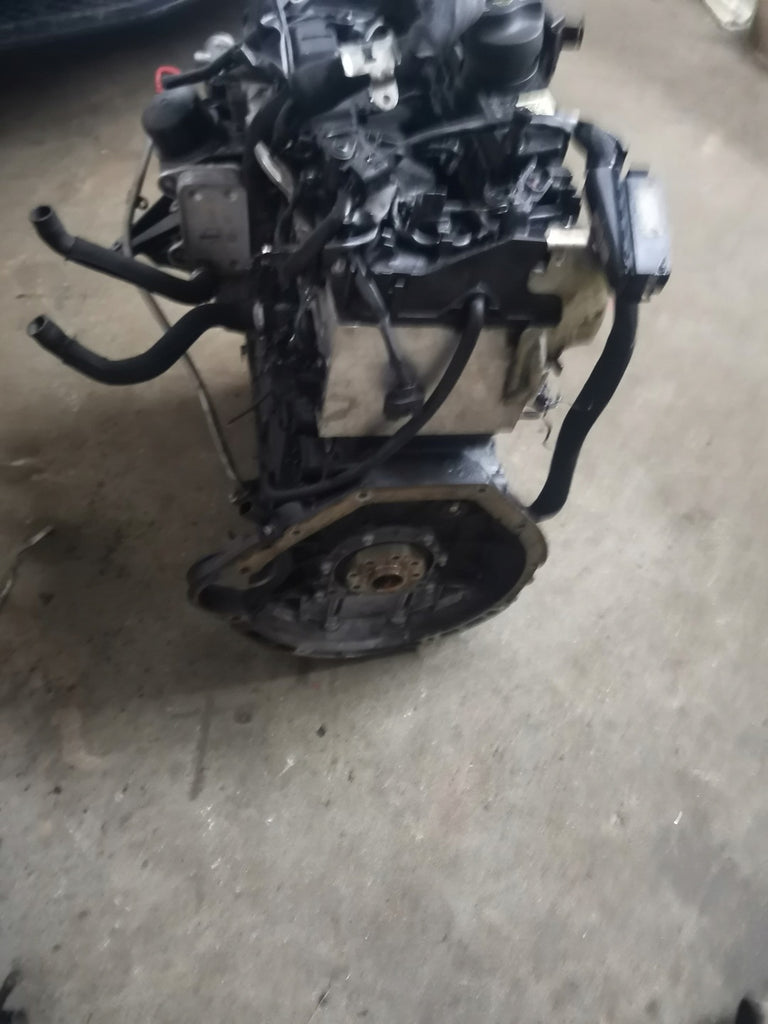 Motor Mercedes-Benz W211 W204 646811 2.2 CDI 170PS Diesel Engine Unkomplett