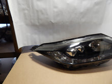 Laden Sie das Bild in den Galerie-Viewer, Frontscheinwerfer Honda Hrv Hr-V 100-18205 Rechts Scheinwerfer Headlight SCH4535145681wr
