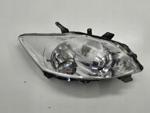 Load image into Gallery viewer, Frontscheinwerfer Toyota Auris 81110-02A40 Rechts Scheinwerfer Headlight