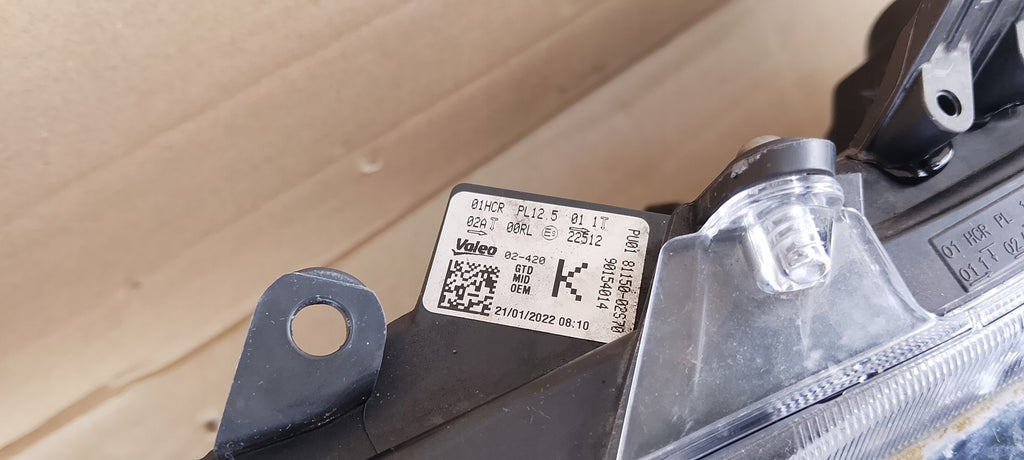 Frontscheinwerfer Toyota Corolla 81150-02S70 L463838 LED Rechts oder Links