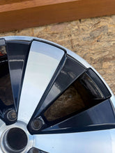 Load image into Gallery viewer, 1x Alufelge 18 Zoll 5C0601025AK VW Beetle Rim Wheel FEL2965004434lg