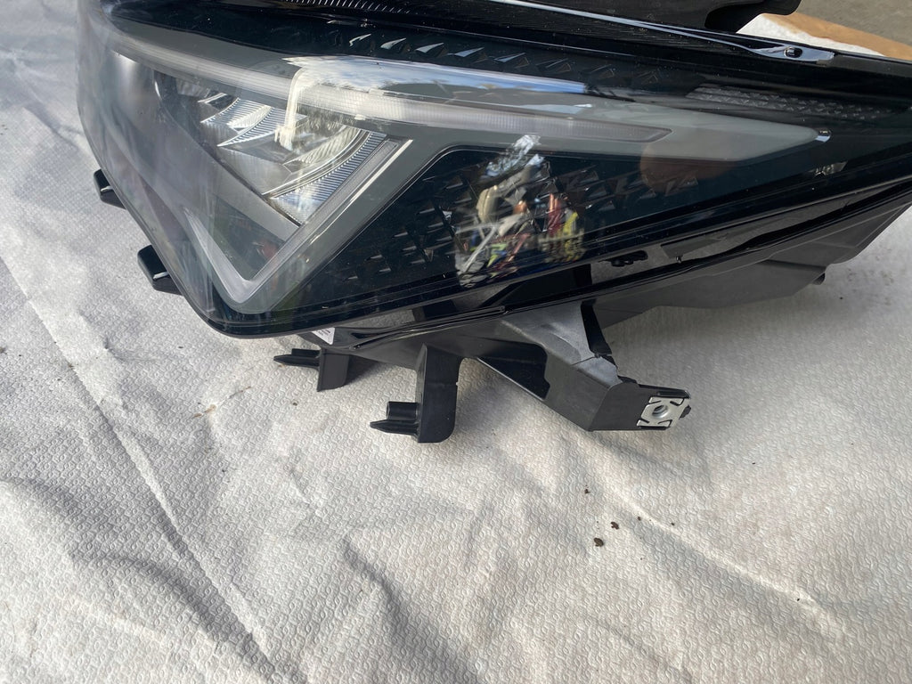 Frontscheinwerfer Cupra Born 10F941007H Full LED Links Scheinwerfer Headlight