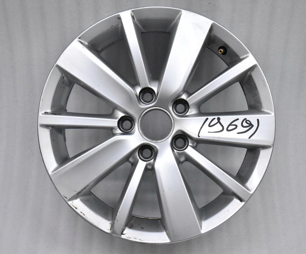 1x Alufelge 16 Zoll 6.5" 5x112 50ET Glanz Silber 5K0601025S VW Golf V Touran