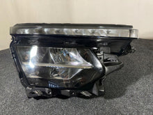 Laden Sie das Bild in den Galerie-Viewer, Frontscheinwerfer Skoda Kamiq Nw4 655941016B 655941015B LED Ein Satz Headlight SCH1869216891hc