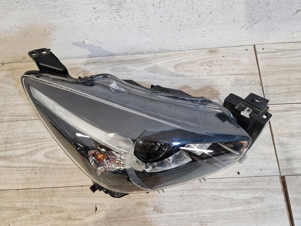 Frontscheinwerfer Mazda 2 D09K-51030 LED Rechts Scheinwerfer Headlight