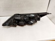 Laden Sie das Bild in den Galerie-Viewer, Frontscheinwerfer Kia Rio IV LED Rechts Scheinwerfer Headlight