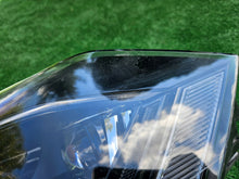 Load image into Gallery viewer, Frontscheinwerfer VW Polo 2G1941035H Halogen Links Scheinwerfer Headlight