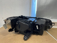 Laden Sie das Bild in den Galerie-Viewer, Frontscheinwerfer VW Passat 3J1941005 Full LED Ein Stück (Rechts oder Links) SCH3380886898in