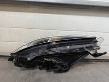 Laden Sie das Bild in den Galerie-Viewer, Frontscheinwerfer Mitsubishi L200 8301D378 Rechts Scheinwerfer Headlight SCH9699165966bb