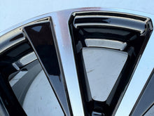 Laden Sie das Bild in den Galerie-Viewer, 1x Alufelge 17 Zoll 7.0&quot; 5x108 47 5ET L1TC-1007-KA Ford Puma Rim Wheel