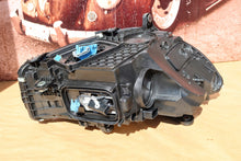 Laden Sie das Bild in den Galerie-Viewer, Frontscheinwerfer Mercedes-Benz W2069064703 LED Links Scheinwerfer Headlight SCH5329483073ee