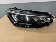 Load image into Gallery viewer, Frontscheinwerfer VW Passat 3J1941006 Rechts Scheinwerfer Headlight SCH1046278953xx